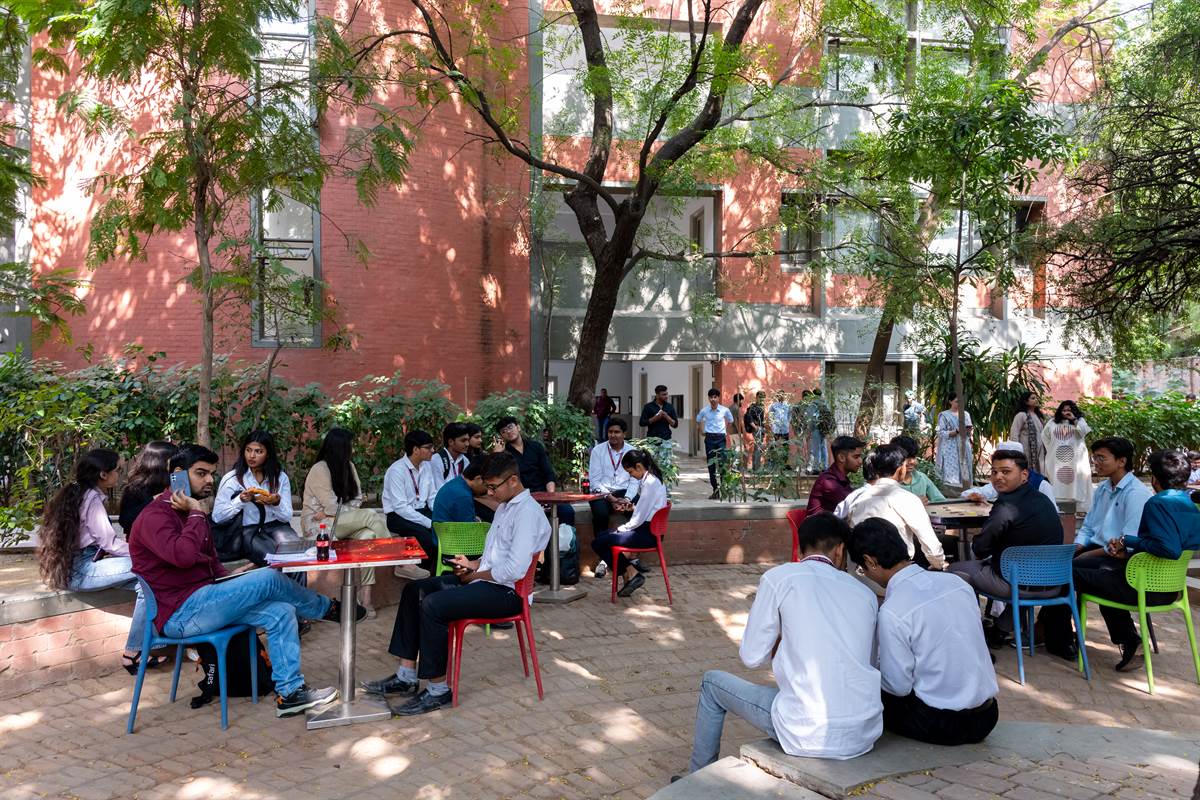 Campus vibes 7