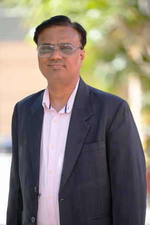 Dr. Harish Morwani